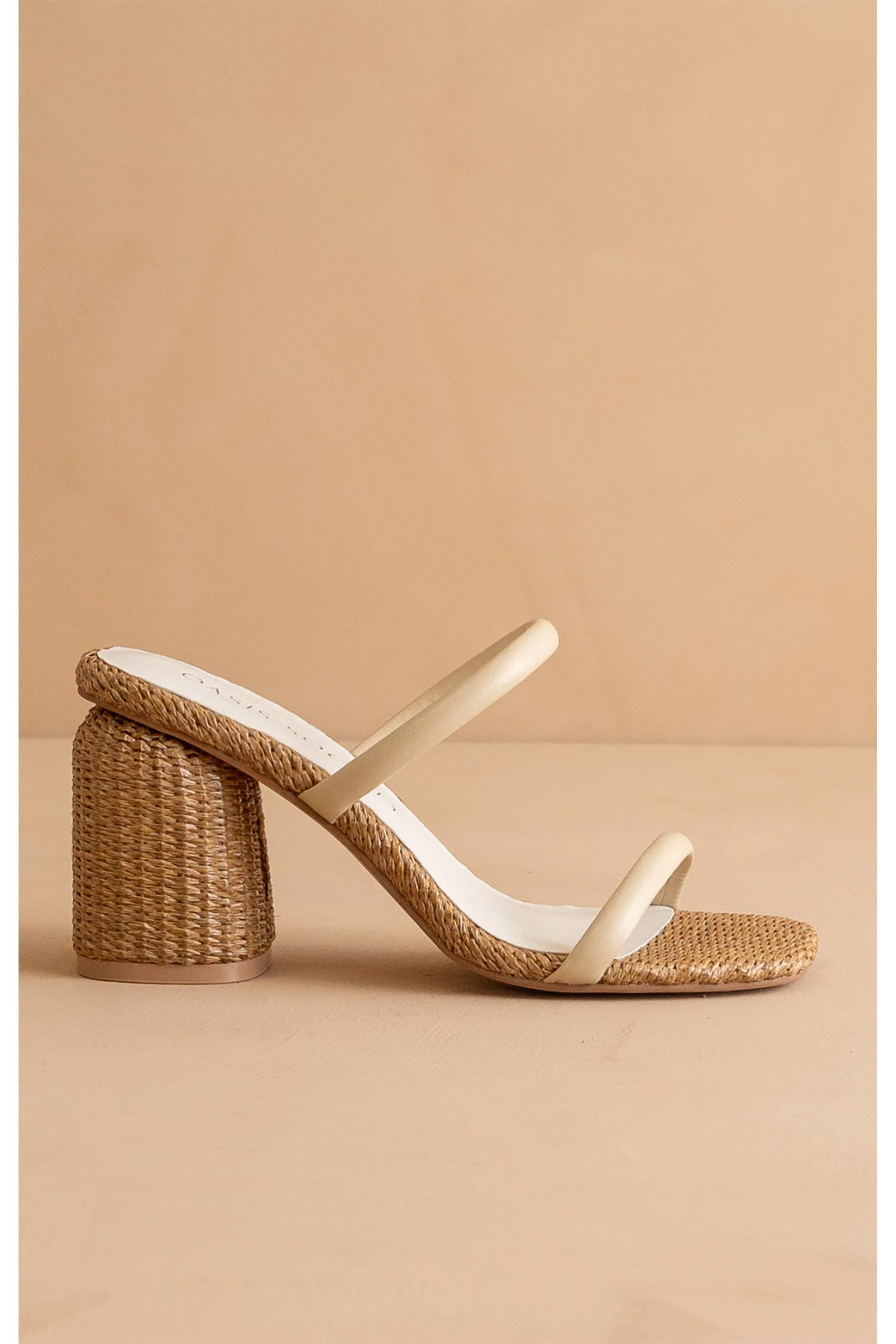 Eleanor Heel