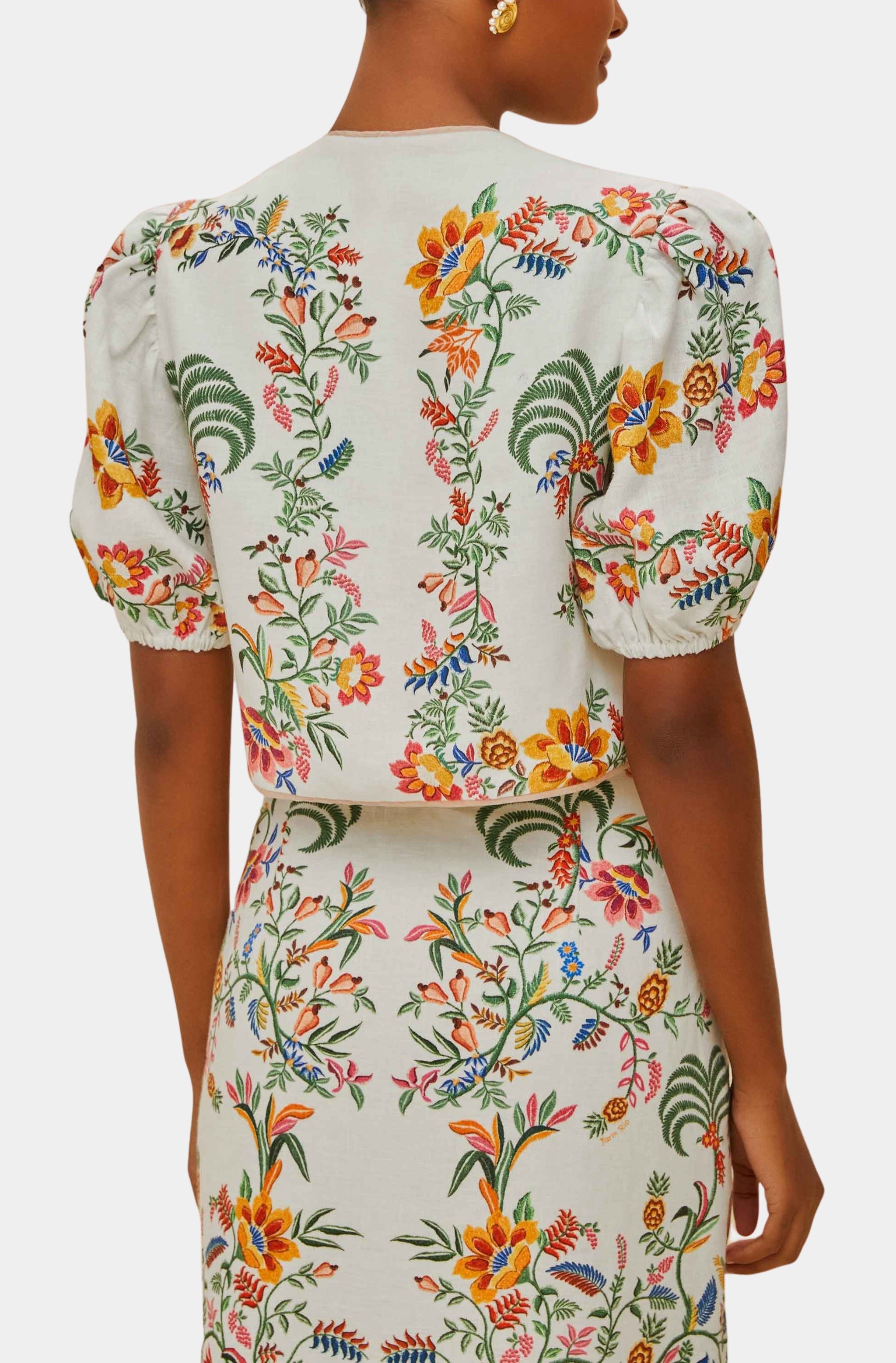 Delicate Forest Scarves Off-White Blouse Short Sleeve Top
