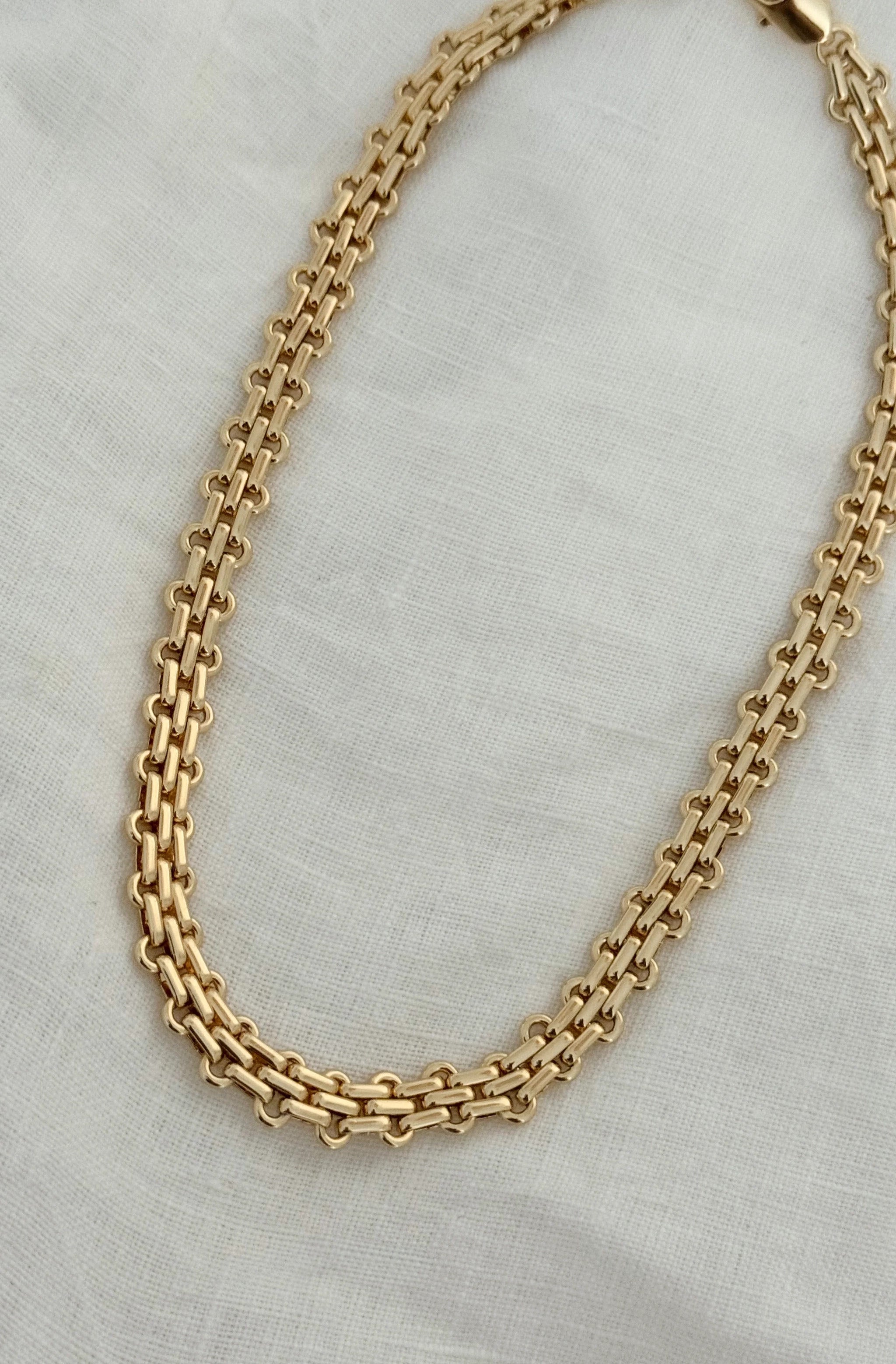 Navi Necklace