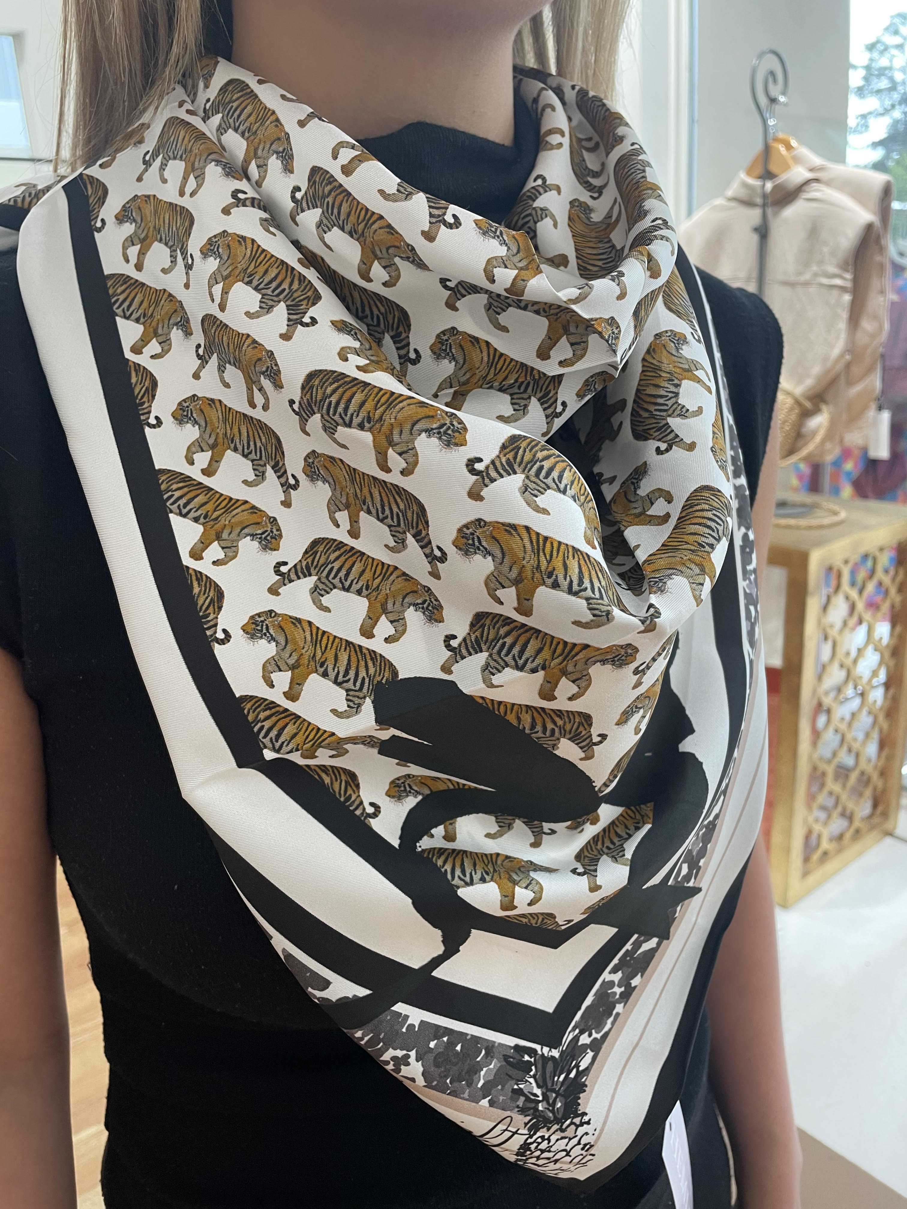 Tiger Scarf
