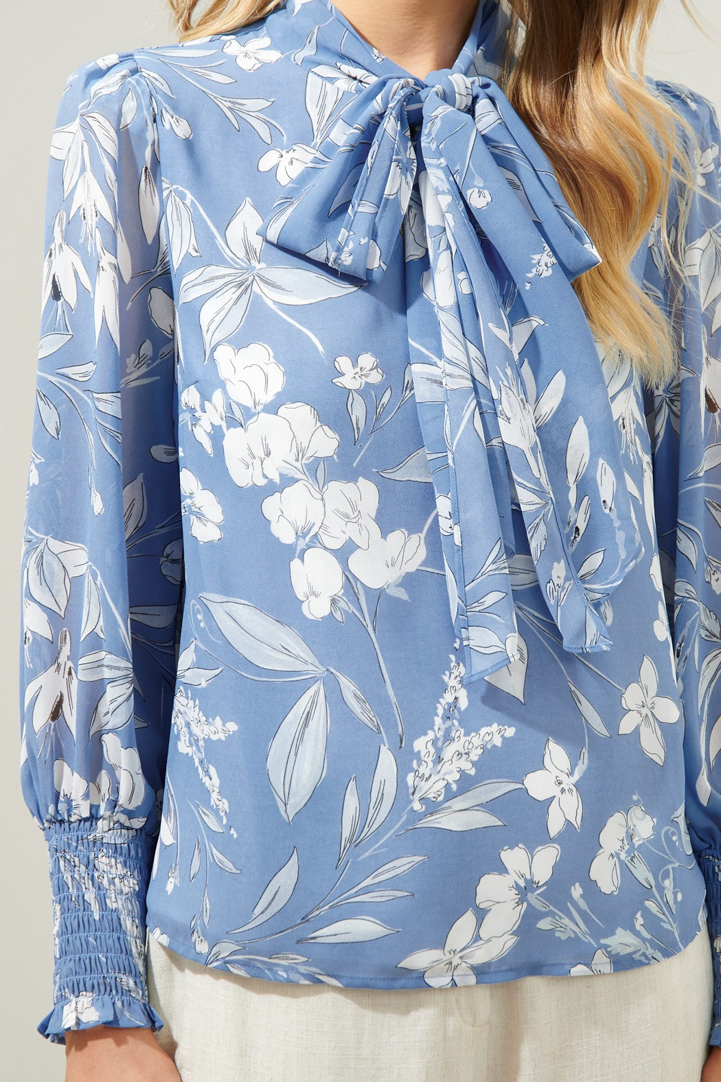 Brielle Blouse in Floral Dusty Blue
