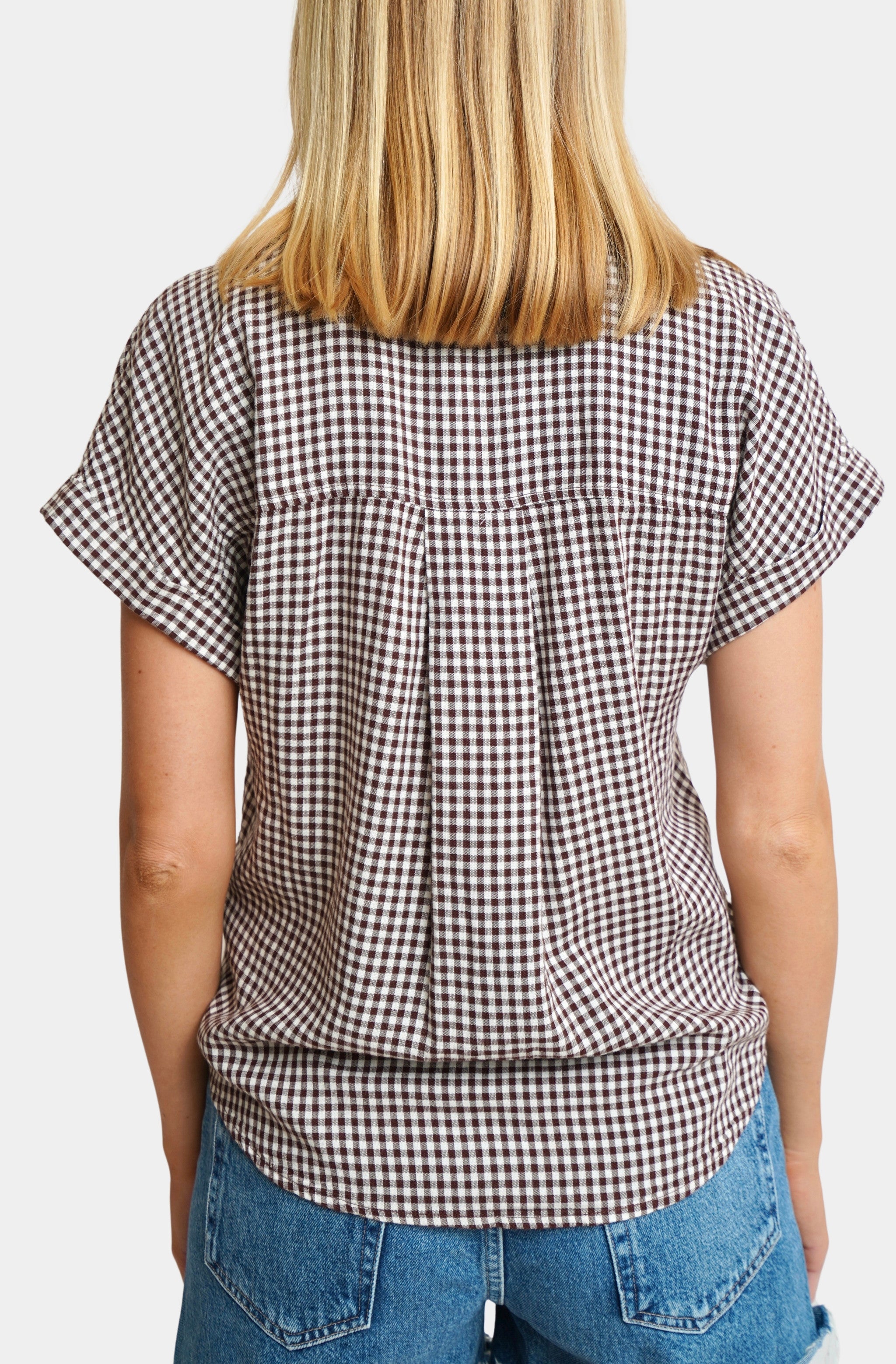 Short Roll Sleeve Shirt