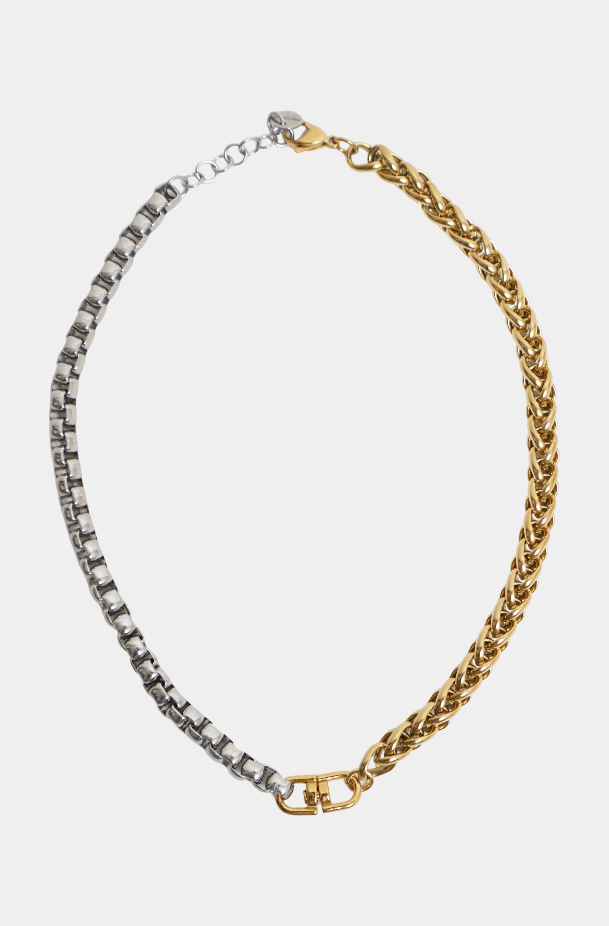 Hemline Exclusive Ana Necklace