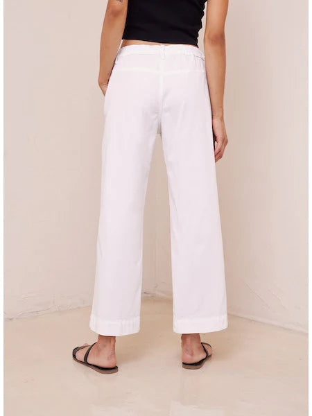 Claire Welt Pocket Crop