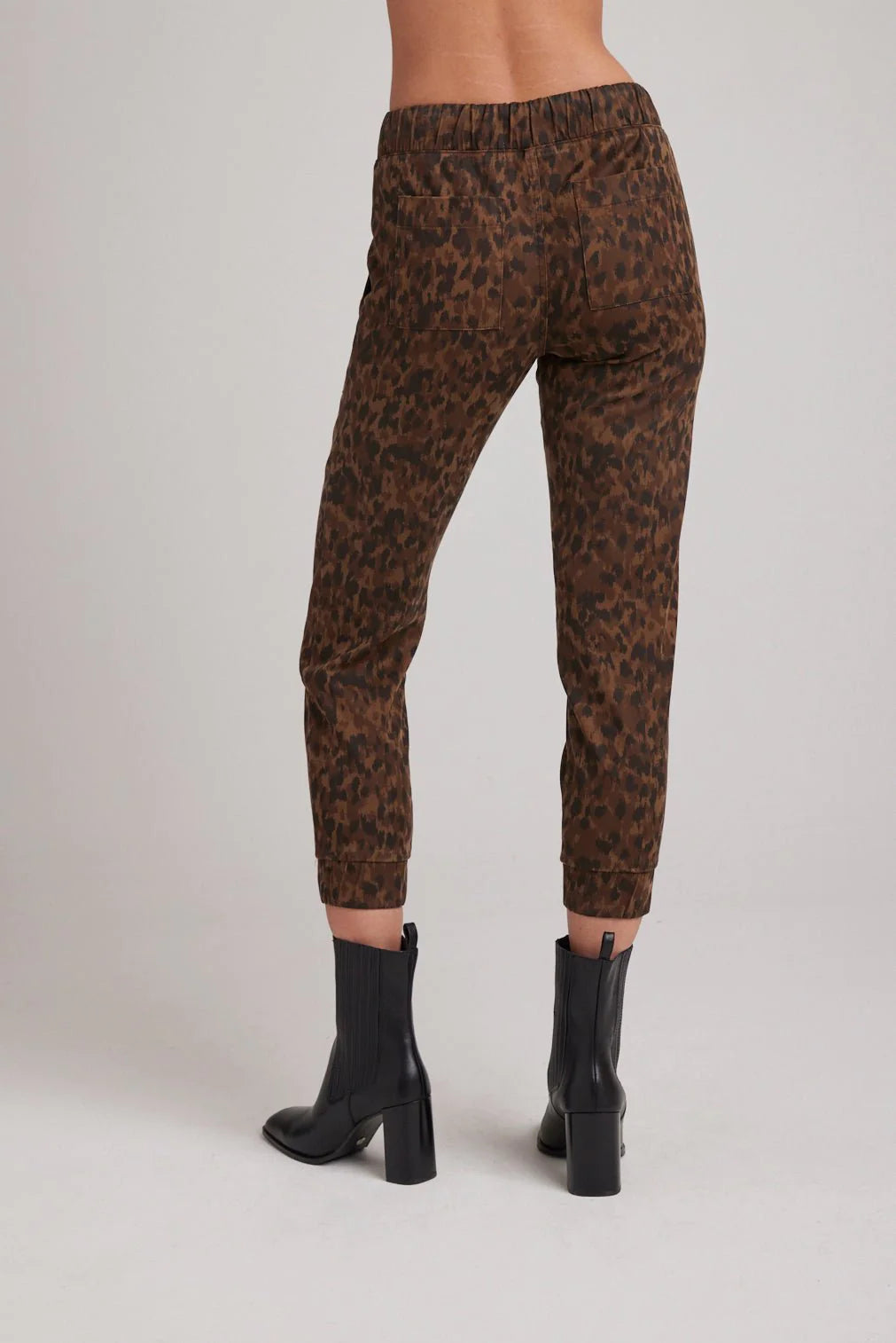 Pocket Jogger in Animal Camo Print