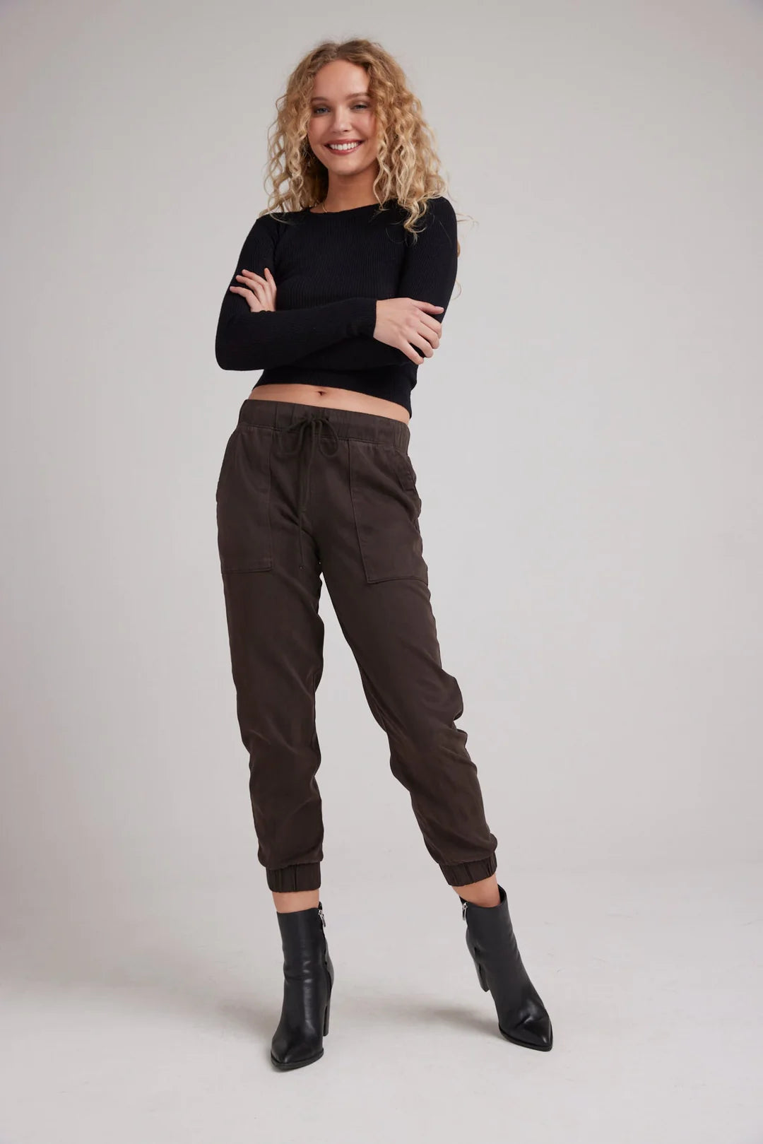 Pocket Jogger Without Rips in Quartz Brown
