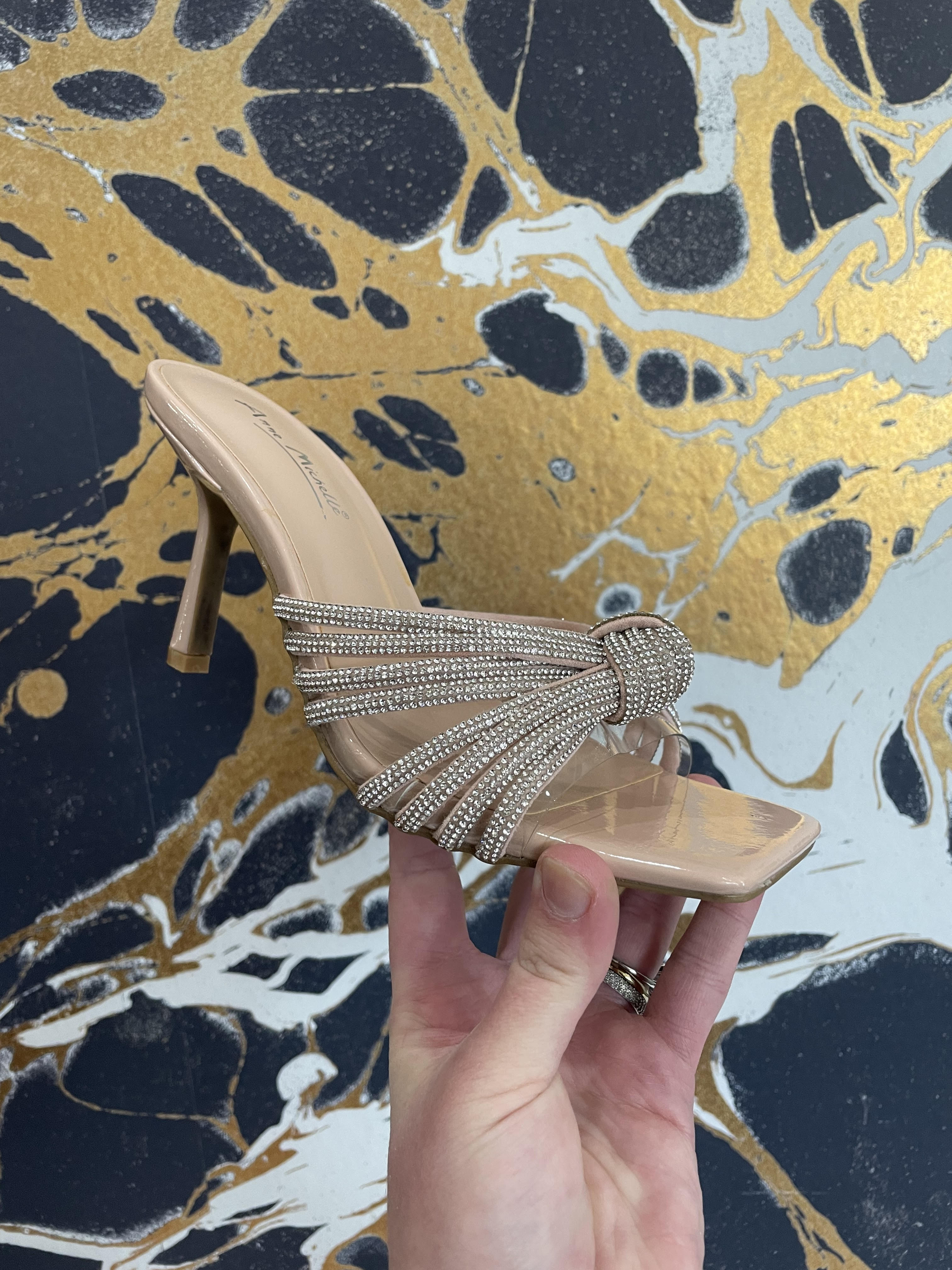 Kristin Heel in Nude