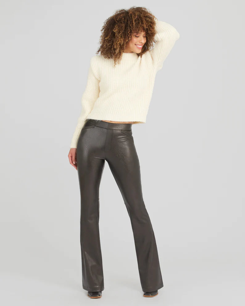Leather-Like Flare in Luxe Black