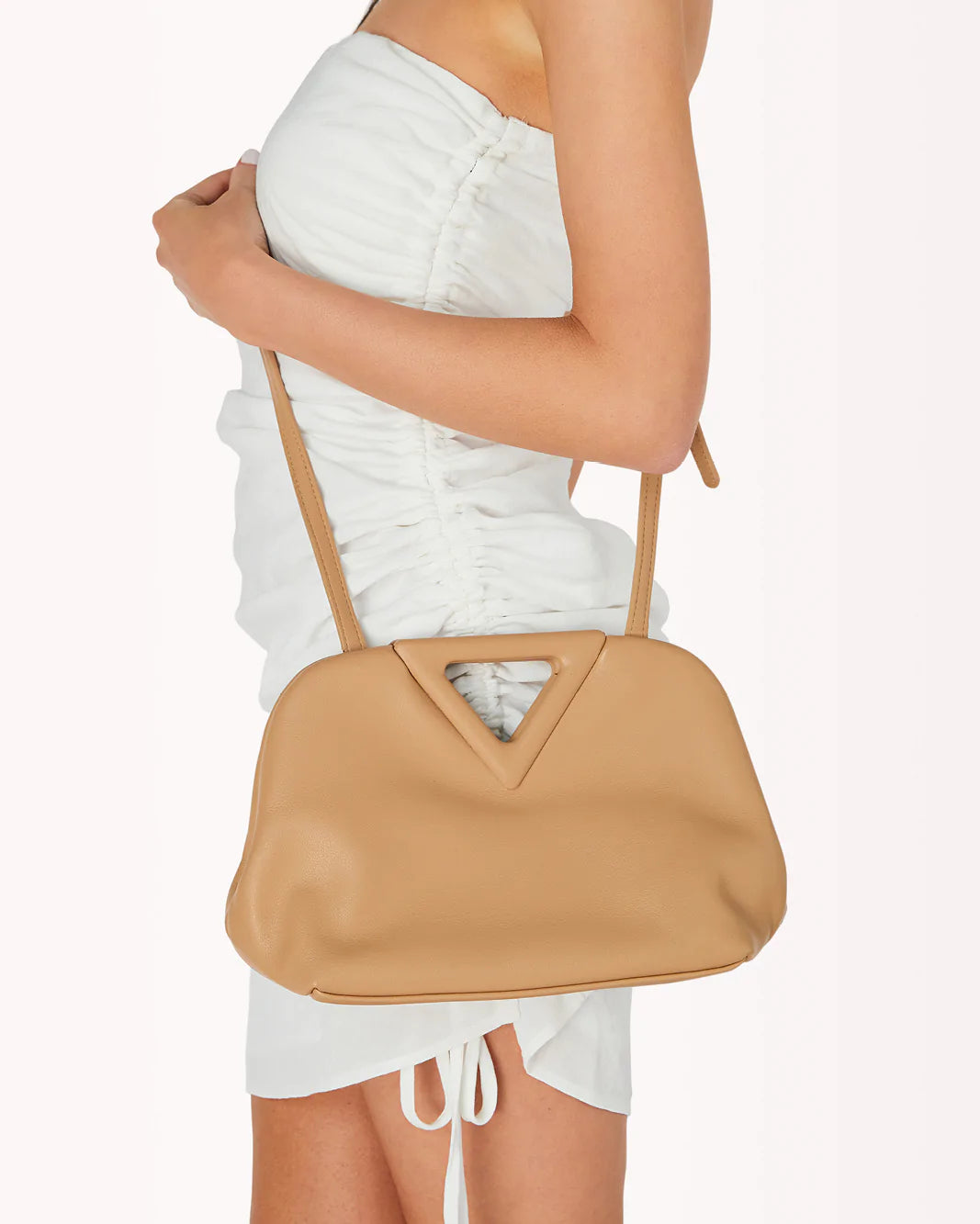 Kelly Cross Body in Light Clay